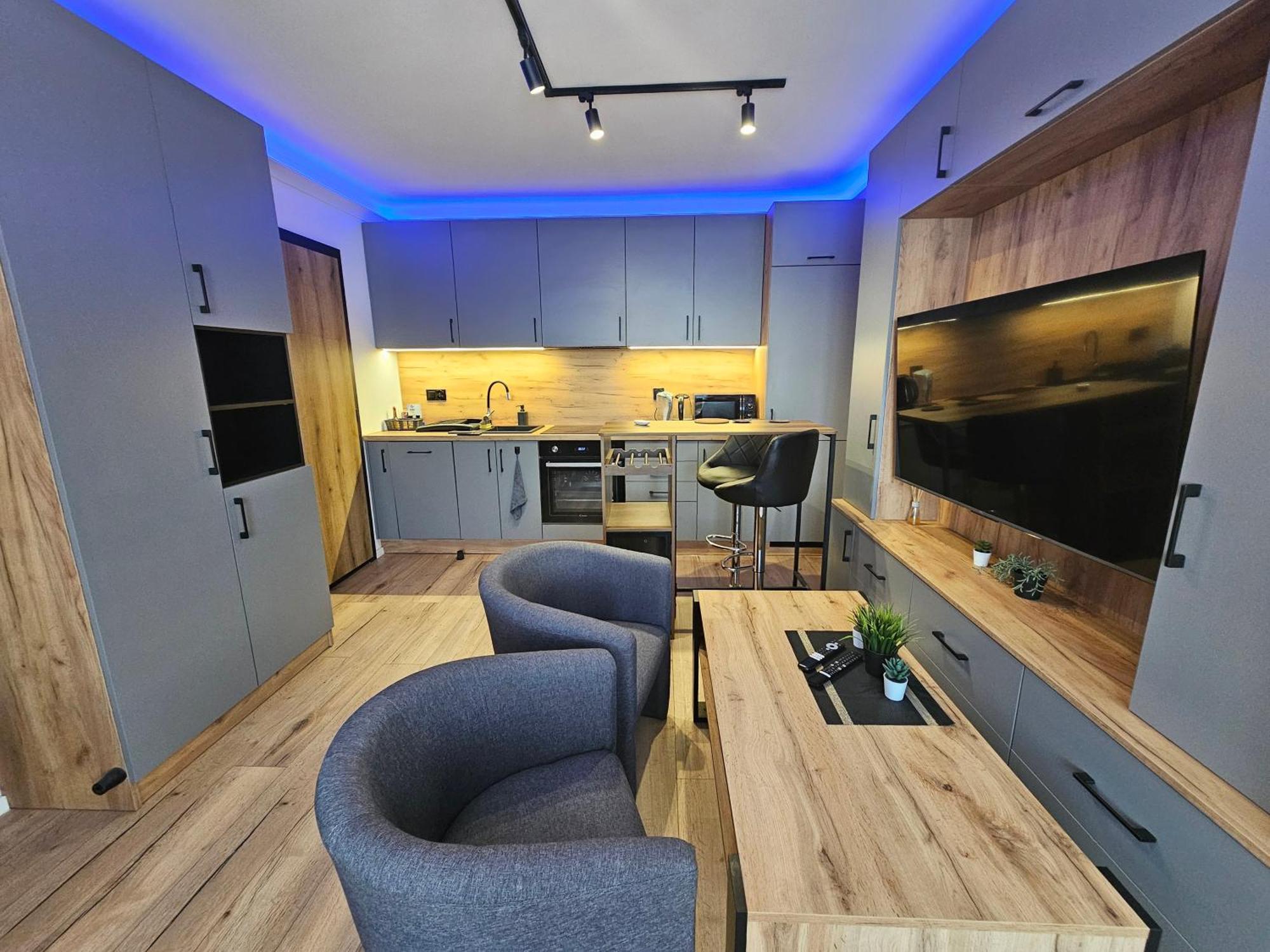 Handy Apartamenty - Mieszkania Na Doby W Centrum Rzeszowa エクステリア 写真